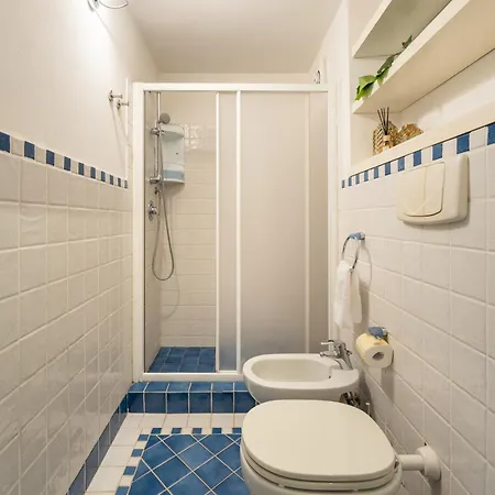 Appartamento Via Cimabue 8b - Charming - Metropolitan Loft In - 20 Minute Walk To Center - Excellent Base For Exploring - Less Than 5 Minute Walk To The Supermarket - Amazing Bakery On The Corner *
