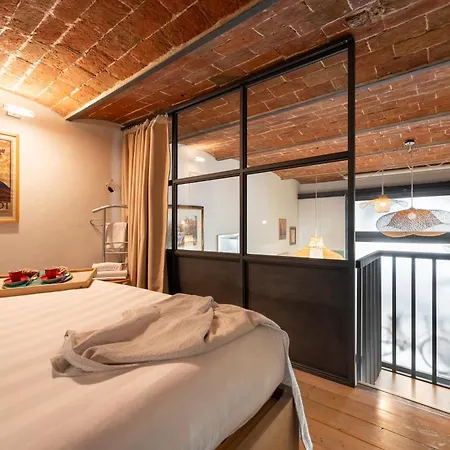 Metropolitan Loft: Center Base With Local Charm Florence