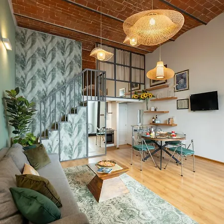 Metropolitan Loft: Center Base With Local Charm * Florence