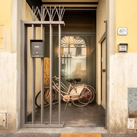 Metropolitan Loft: Center Base With Local Charm Apartment Florence